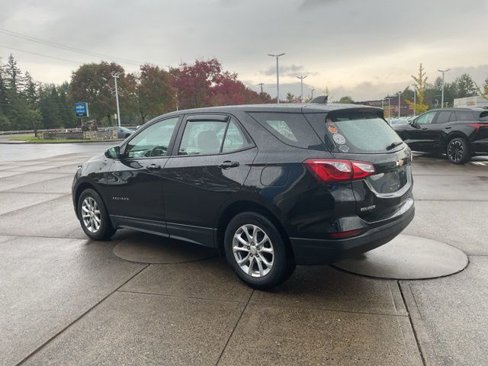 Used 2021 Chevrolet Equinox LS image 5