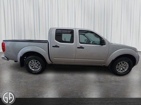 Used 2019 Nissan Frontier SV image 4