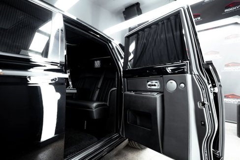 Used 2007 Rolls-Royce Phantom Sedan image 28