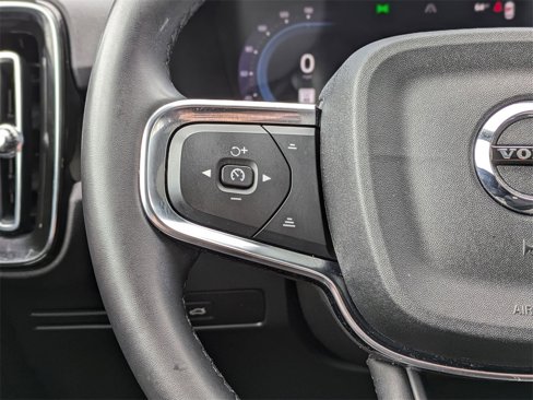 Used 2023 Volvo XC40 B5 Plus w/ Driver Assist Package image 16