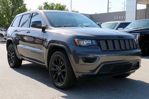 Used 2020 Jeep Grand Cherokee Altitude image 4