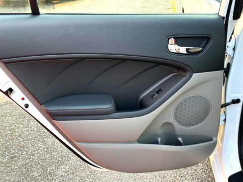 Used 2015 Kia Forte EX image 13