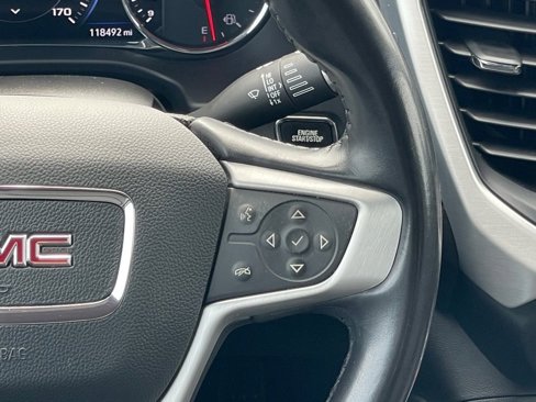 Used 2020 GMC Acadia SLT w/ Driver Alert Package II image 14