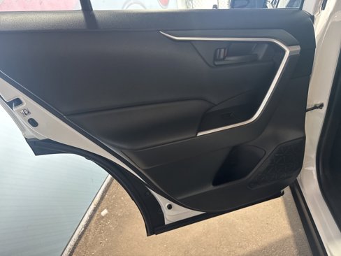 Used 2019 Toyota RAV4 LE image 26