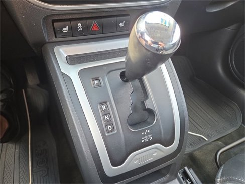 Used 2017 Jeep Compass High Altitude image 14