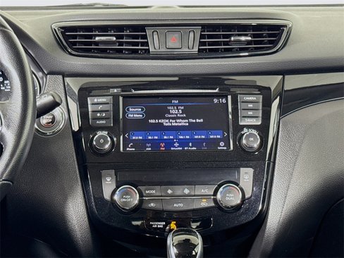 Used 2019 Nissan Rogue Sport SV image 12