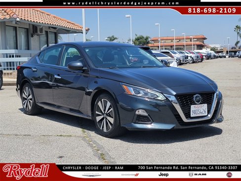 Used 2022 Nissan Altima 2.5 SV image 1