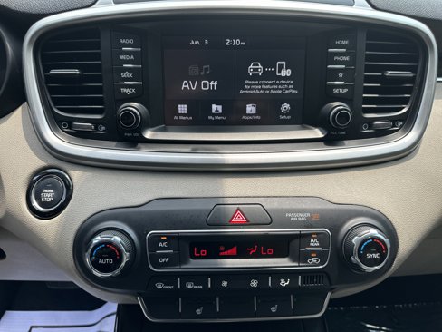 Used 2020 Kia Sorento EX image 29