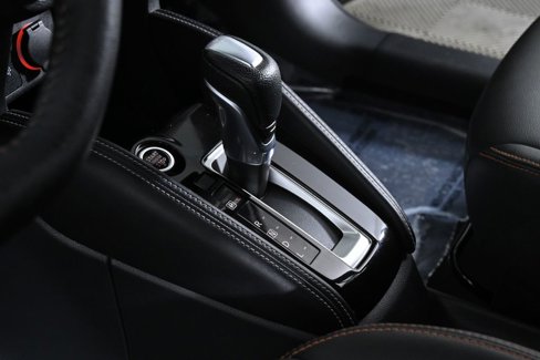 Used 2020 Nissan Kicks SR w/ SR Premium Package image 21