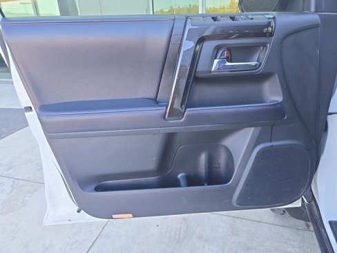 Used 2019 Toyota 4Runner TRD Off-Road image 12