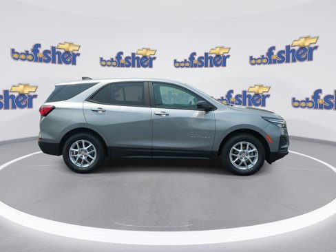Certified 2023 Chevrolet Equinox LS w/ LS Convenience Package image 2