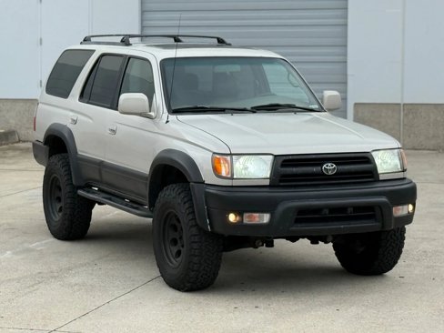 Used 1999 Toyota 4Runner Limited image 4
