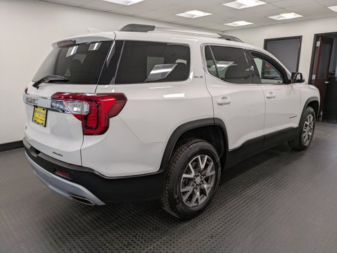Used 2022 GMC Acadia SLE w/ Driver Convenience Package image 4