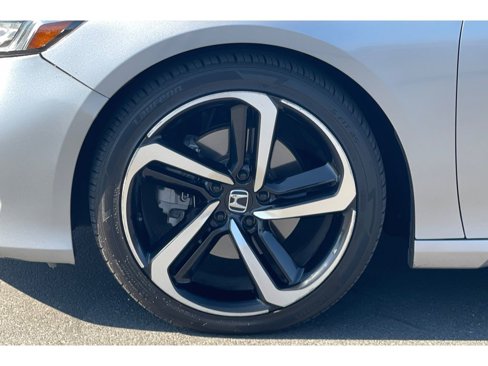 Used 2018 Honda Accord Sport image 41