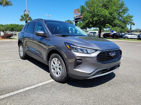 Certified 2024 Ford Escape Active w/ Tech Pack #2 image 4