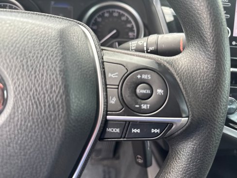 Used 2024 Toyota Camry LE image 19