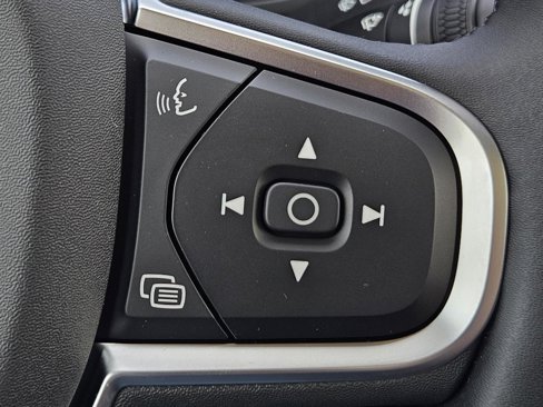 New 2025 Volvo XC60 B5 Core w/ Protection Package Premier image 15
