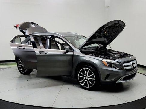 Used 2016 Mercedes-Benz GLA 250 image 10