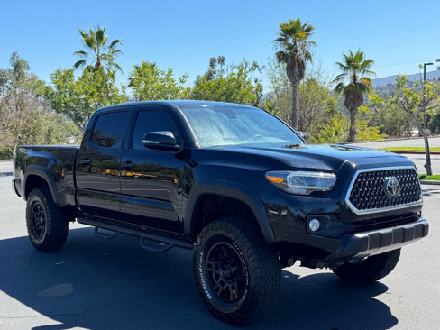Used 2023 Toyota Tacoma TRD Off-Road image 1