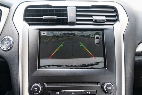 Used 2017 Ford Fusion SE w/ Fusion SE Technology Package image 27