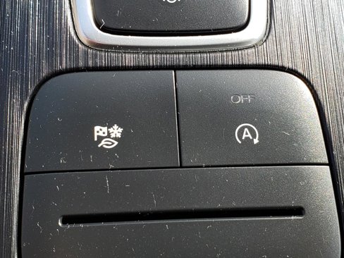 Used 2022 Ford Escape SE image 24
