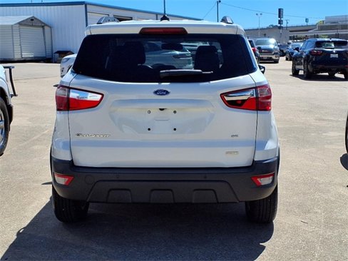 Used 2018 Ford EcoSport SE image 3