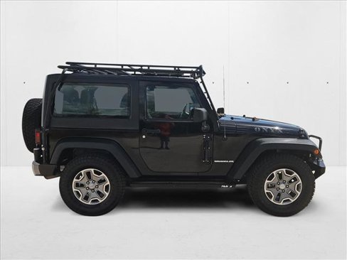 Used 2014 Jeep Wrangler Rubicon w/ Power Convenience Group image 4
