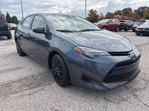 Used 2017 Toyota Corolla L image 3