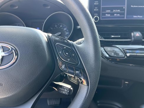 Used 2019 Toyota C-HR LE image 18