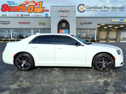 Certified 2021 Chrysler 300 Touring w/ Sport Appearance Package image 2
