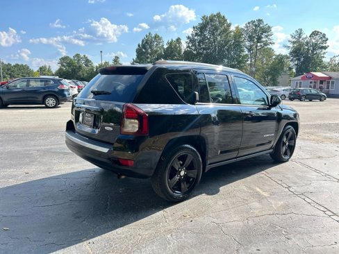 Used 2015 Jeep Compass High Altitude image 7