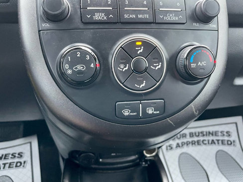 Used 2013 Kia Soul + image 18