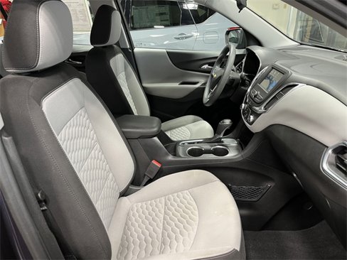 Used 2018 Chevrolet Equinox LS image 13