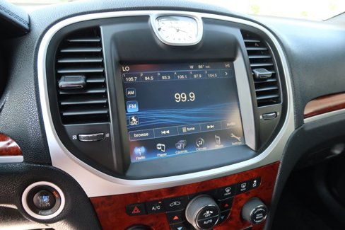 Used 2012 Chrysler 300 Limited image 13