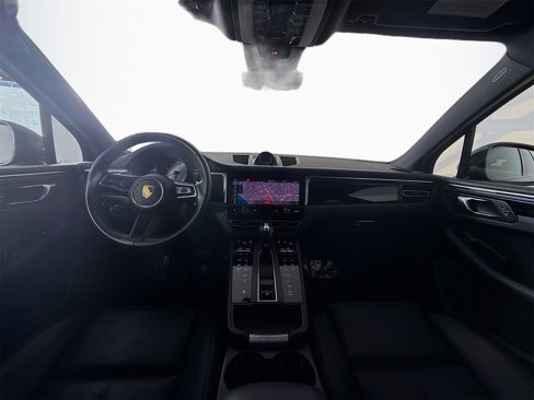 Certified 2022 Porsche Macan S image 27