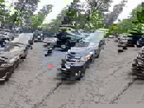 Used 2017 Subaru Crosstrek 2.0i Limited image 1