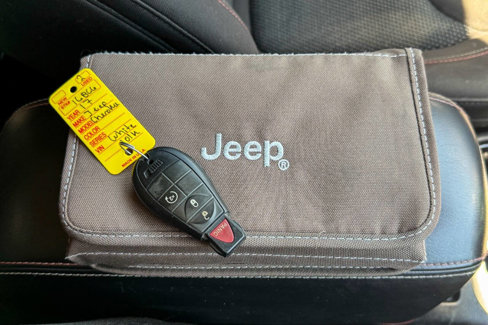 Used 2017 Jeep Cherokee 75th Anniversary image 35
