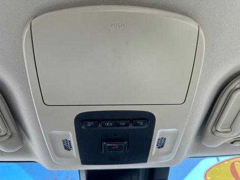 Used 2020 Toyota Camry XLE image 20