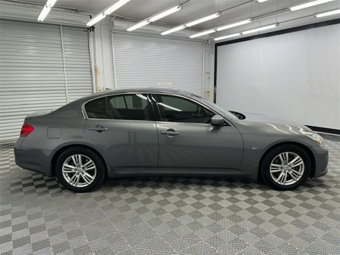 Used 2015 INFINITI Q40 w/ Navigation Package image 6