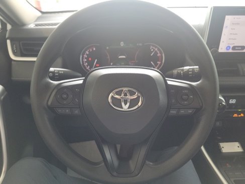Used 2024 Toyota RAV4 XLE image 16