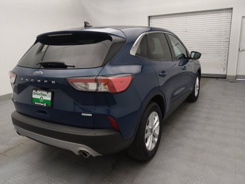 Used 2020 Ford Escape SE image 9