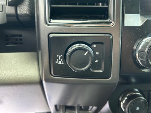 Used 2019 Ford F150 XLT image 34