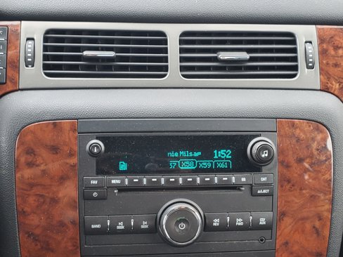Used 2008 Chevrolet Silverado 1500 LTZ image 29