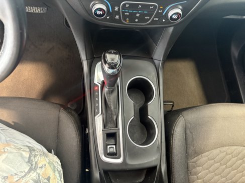 Used 2018 Chevrolet Equinox LT image 16