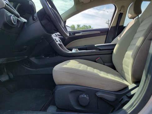 Used 2017 Ford Fusion S image 16