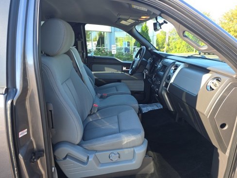 Used 2014 Ford F150 XLT w/ XLT Chrome Package image 17