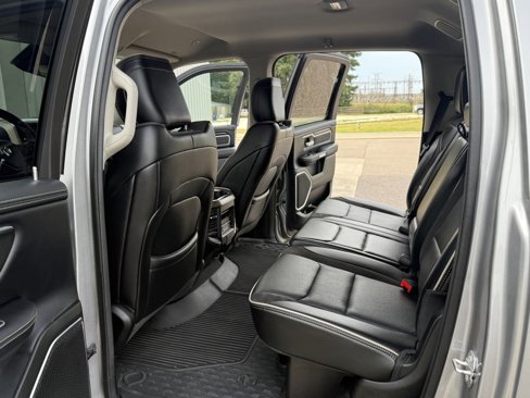 Used 2022 RAM 1500 Laramie image 33