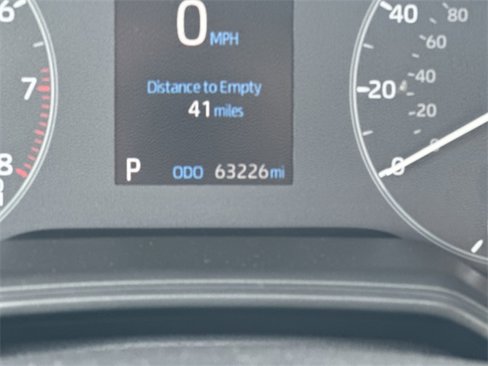 Used 2023 Toyota Corolla LE image 13