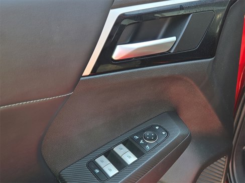 Used 2024 Mitsubishi Outlander SE image 21