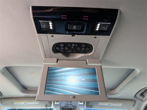 Used 2017 GMC Yukon Denali w/ Open Road Package image 31